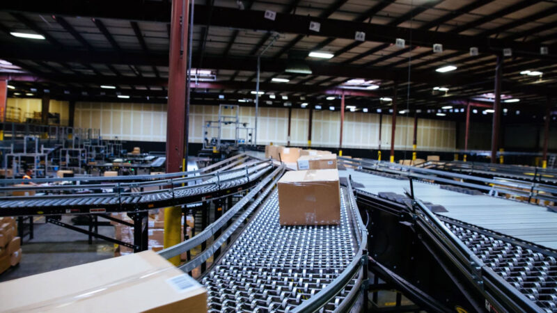 Skatewheel gravity roller conveyor.