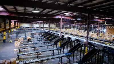 Gravity Roller Conveyor to Palletizing Stations